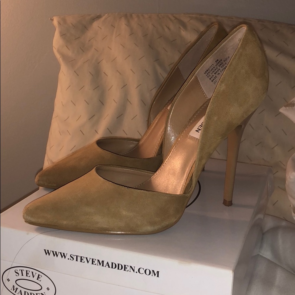 Steve Madden Suede Varisty Size 8